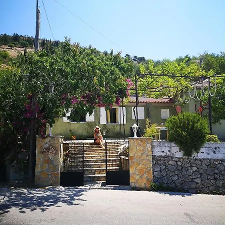 Amygdalia * Dilináta